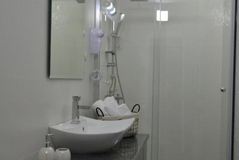 Serenity Apartments Скопие Екстериор снимка