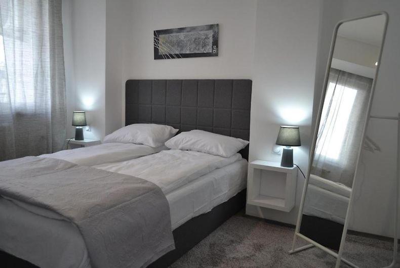 Serenity Apartments Скопие Екстериор снимка